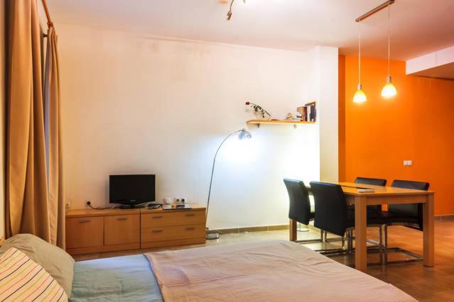 Loft In 1Th Floor & Terrace In 4Th Floor Apartment บาเลนเซีย ภายนอก รูปภาพ