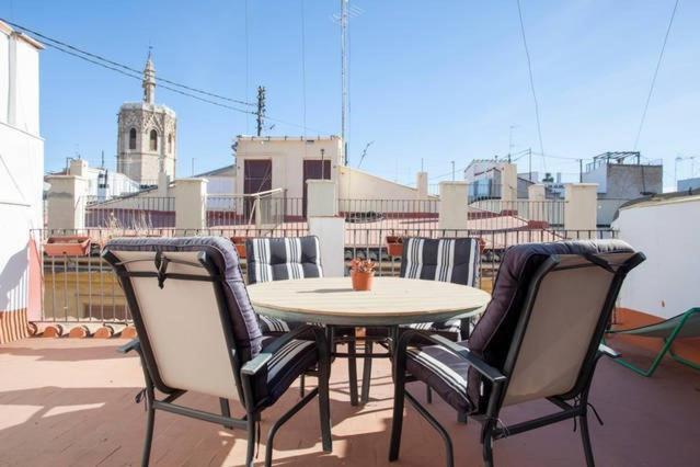 Loft In 1Th Floor & Terrace In 4Th Floor Apartment บาเลนเซีย ภายนอก รูปภาพ